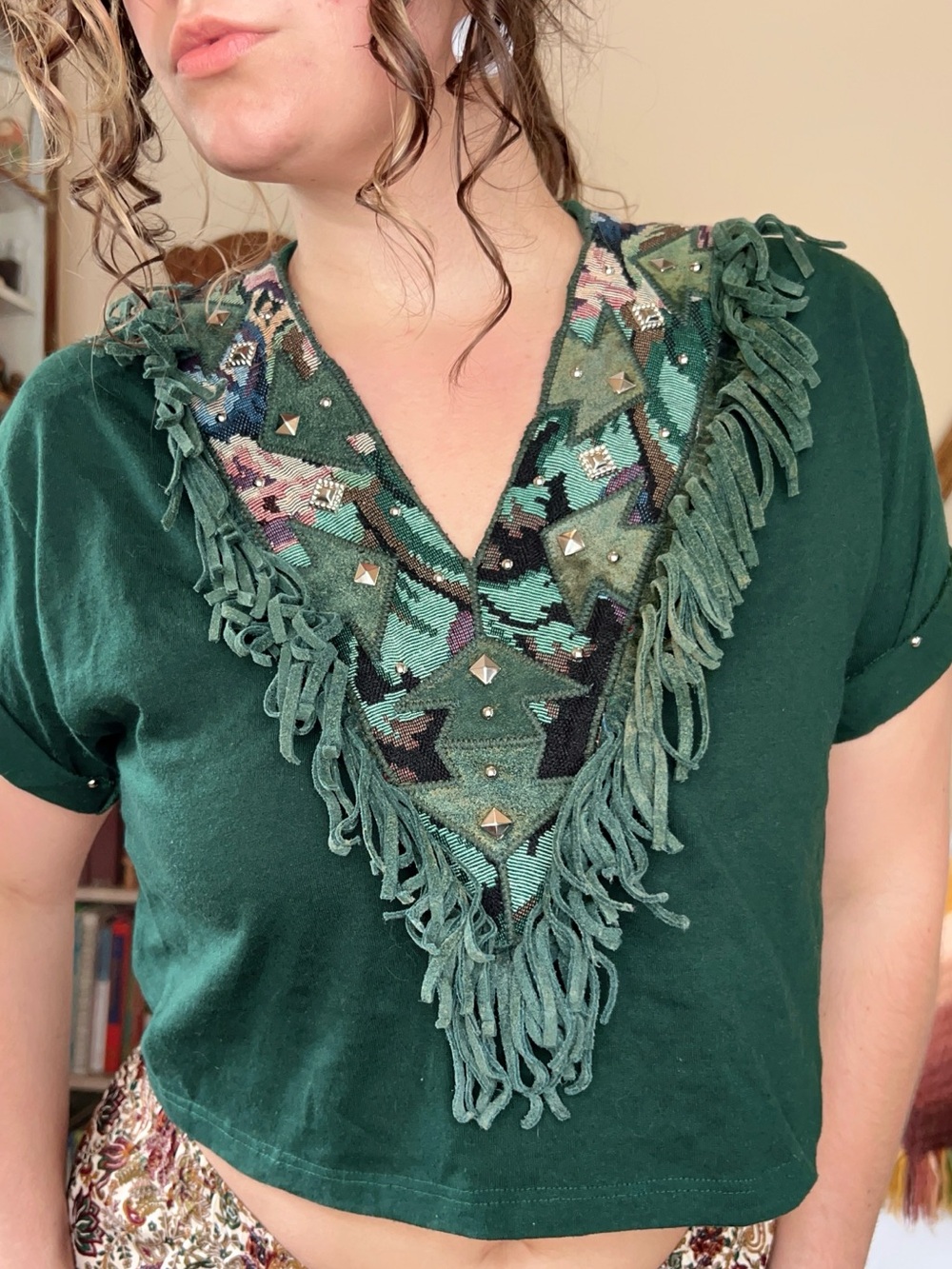 Vintage 80s Green Suede Fringe Top Cropped Aztec Tapestry Studded Western - Picture 11 of 11